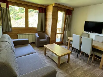 Télévision ou salle de divertissement dans l'établissement Appartement 6 pers. ski aux pieds - Animaux admis - FR-1-181-2808