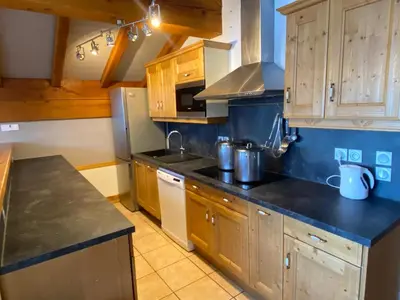 Cuisine ou kitchenette dans l'établissement Chalet Bouquetin-Paradiski-12 pers