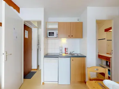 Cuisine ou kitchenette dans l'établissement Apartment for 6 people in Val Cenis