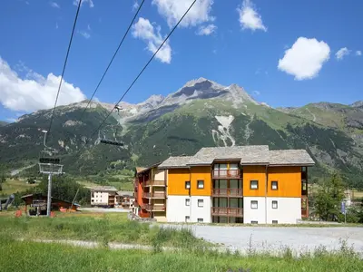 Vue générale sur la montagne ou vue sur la montagne depuis la maison de vacances