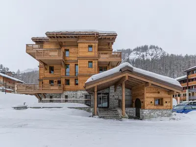 L'établissement Appartement de luxe à Val-d'Isère avec piscine et parking - FR-1-694-421 en hiver