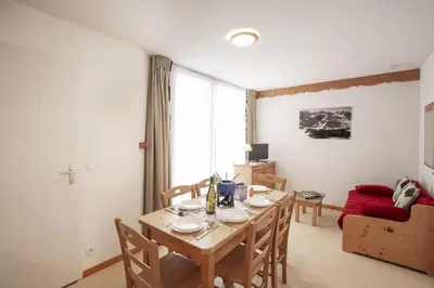 Coin salon dans l'établissement Balcons H 016 - PARC NAT VANOISE appart 5 pers