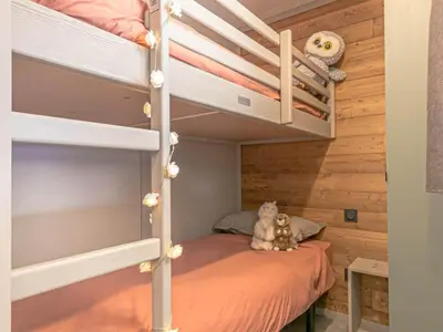 Un ou plusieurs lits dans un hébergement de l'établissement Chalet confortable 6 personnes en nature - FR-1-840-53