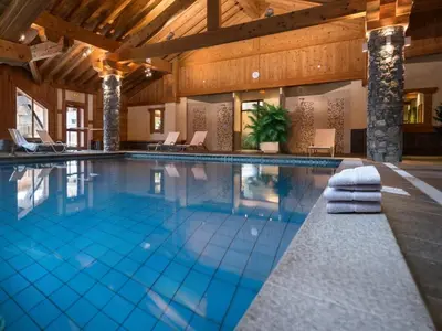 Piscine de l'établissement Rossa - ski, vue Montagne, Spa & Terrasse ou située à proximité
