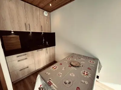 Un ou plusieurs lits dans un hébergement de l'établissement Résidence Prariond B - Studio rénové·Pieds des pistes ·Balcon MAE-0303