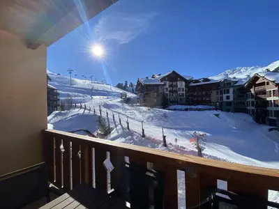 L'établissement Beautifully Renovated 2 Bedroom Apartment - Arc 1950 - Prince des Cimes en hiver