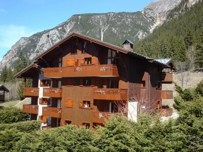 Plan de l'établissement Charmant appartement montagnard proche des pistes - FR-1-464-120