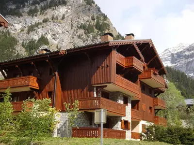 Vue générale sur la montagne ou vue sur la montagne depuis l'appartement