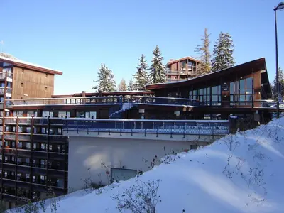 Plan de l'établissement Appartement 3 pièces pour 6 pers. avec balcon et casier à skis à Arc 1800 - FR-1-411-184