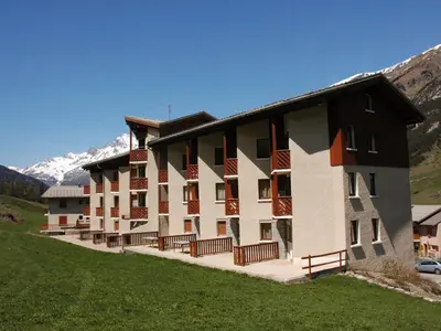 Plan de l'établissement Appartement cosy pour 5 à Val Cenis Lanslevillard, résidence Les Hauts de Val Cenis, pied des pistes - FR-1-508-82