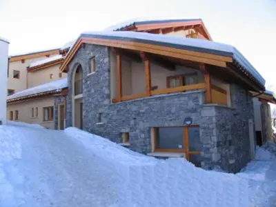 Plan de l'établissement Appartement 6 pers, centre village, proche pistes, 52m², balcon, WIFI, casier à skis, draps inclus - FR-1-508-12