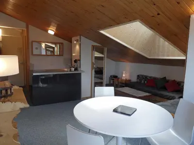 Coin salon dans l'établissement Studio spacieux au cœur de Belle Plagne, animaux admis - FR-1-181-1531