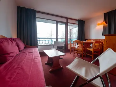 Coin salon dans l'établissement Appartement 3 pièces, 6 pers, animaux admis, village Charmettoger, Arc 1800 - FR-1-411-34