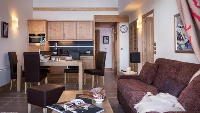 Cuisine ou kitchenette dans l'établissement CGH Résidences & Spas Kalinda
