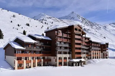 Vue générale sur la montagne ou vue sur la montagne depuis l'appartement