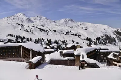 L'établissement Résidence Themis - Studio fonctionnel · Accès direct aux pistes · Vue pistes MAE-3742 en hiver