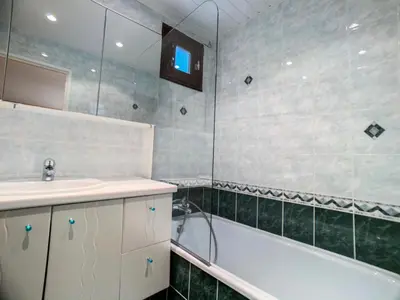 Salle de bains dans l'établissement Résidence Grand Tichot A - Appartement lumineux · Proche des pistes MAE-6737