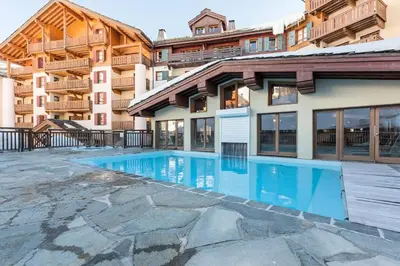 Piscine de l'établissement Résidence Les Arcs 1950 Le Village - maeva Home - 2 pièces 4 personnes Sélection MAE-9500 ou située à proximité