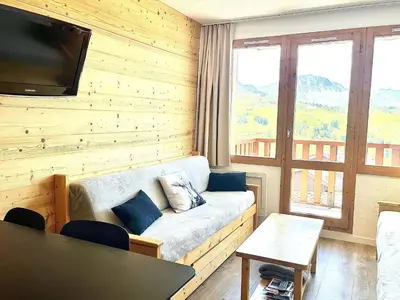 Coin salon dans l'établissement Appartement 2 pièces pour 4 personnes avec parking à Belle Plagne - FR-1-351-165