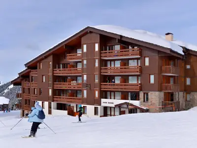 L'établissement Studio rénové, accès pistes, balcon - FR-1-181-2011 en hiver