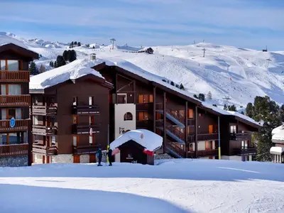 L'établissement Appartement spacieux 5 pers · Skis aux pieds · Balcon vue pistes - FR-1-181-2180 en hiver