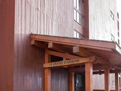Plan de l'établissement Appartement rénové au cœur des Arcs 1800 avec balcon - FR-1-346-394