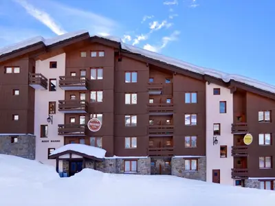 L'établissement Studio skis aux pieds avec balcon, 3/4 pers., WiFi - FR-1-181-2258 en hiver