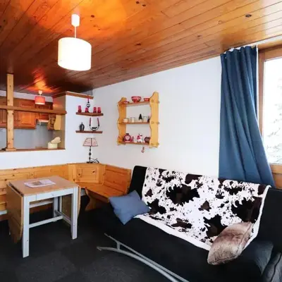 Résidence Roches Rouges A - Appartement calme et près des pistes. MAE-2474