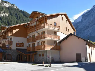 Vue générale sur la montagne ou vue sur la montagne depuis l'appartement