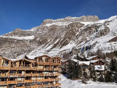 Vue générale sur la montagne ou vue sur la montagne depuis l'appartement