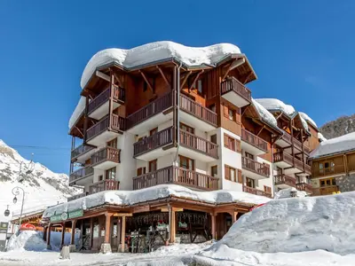 Plan de l'établissement Appartement 5 pièces avec terrasse et WIFI - FR-1-694-101