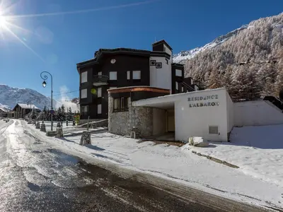 Vue générale sur la montagne ou vue sur la montagne depuis l'appartement