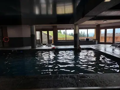 Piscine de l'établissement Résidence L'iseran - Charmant appartement de 3 pièces dans une résidence proche des pistes dans le quartier du Chantel. MAE-5324 ou située à proximité