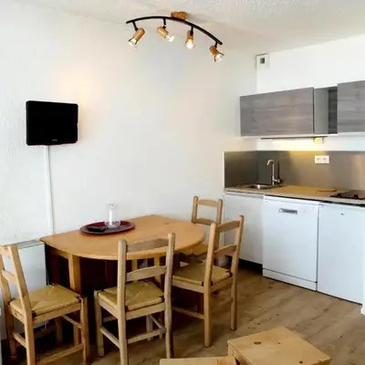 Résidence Home Club - Studio lumineux·Proche pistes et commerces·Balcon MAE-3934